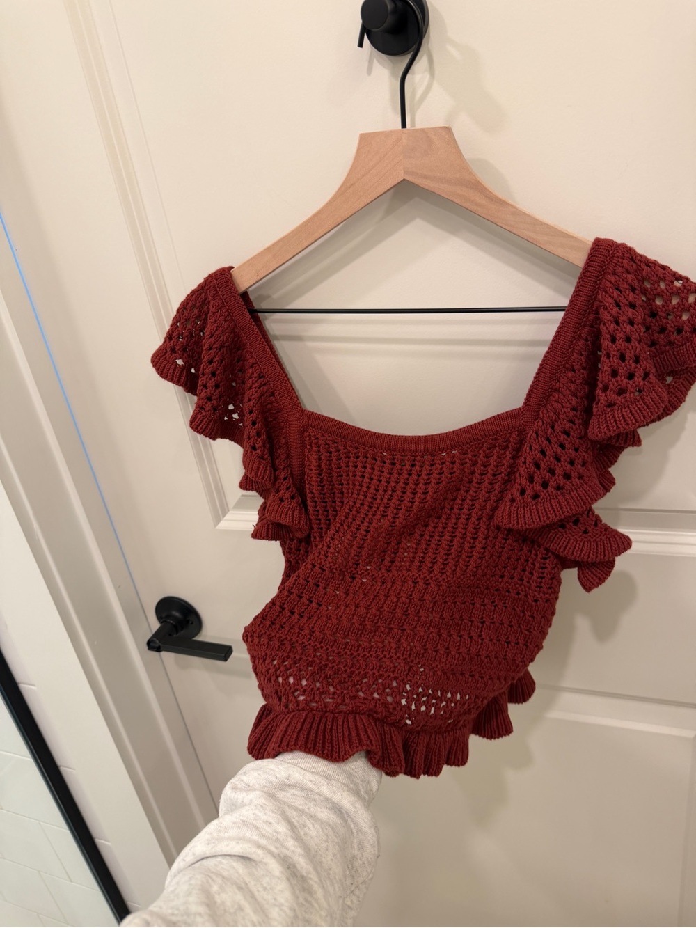 Express Crochet Ruffle Crop Top in Rust - Picture 4 of 7
